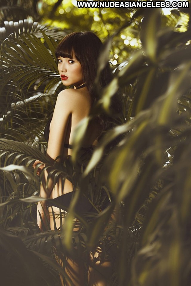 Viet Hue The Viet Nam Personal Show Big Tits Asian Brunette Singer