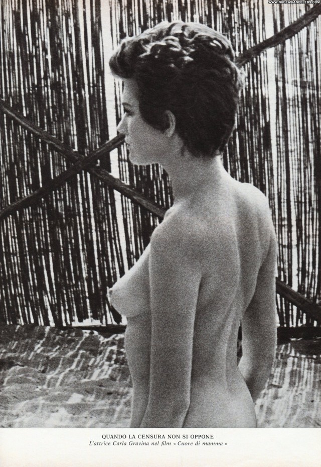 Carla Gravina  nackt