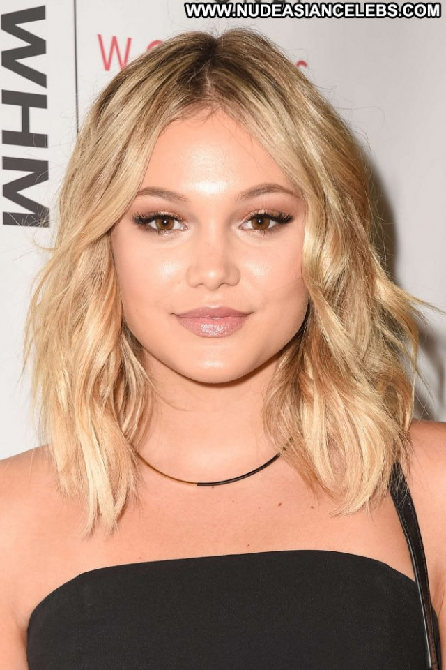 Olivia Holt Beverly Hills Posing Hot Beautiful Celebrity Babe