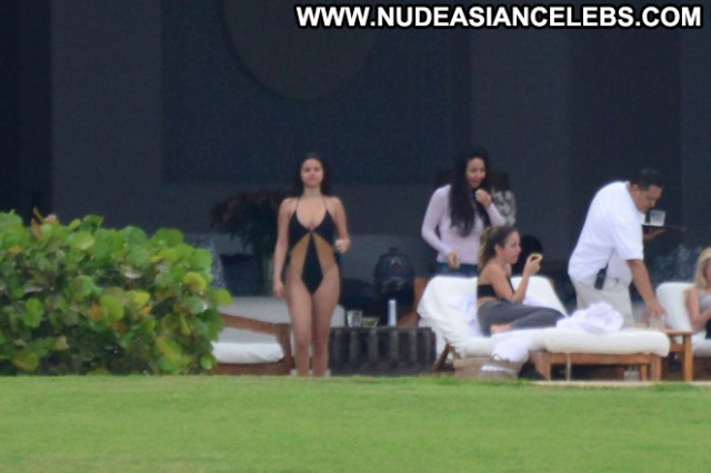 Selena Gomez Mexico Beautiful Celebrity Paparazzi Posing Hot Babe