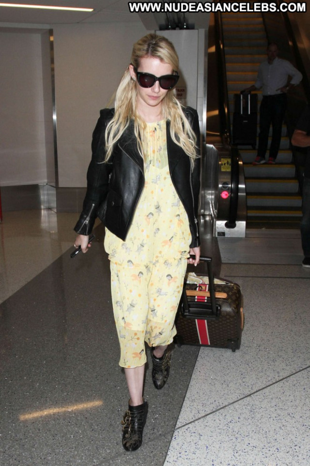Emma Roberts Lax Airport Celebrity Lax Airport Beautiful Posing Hot
