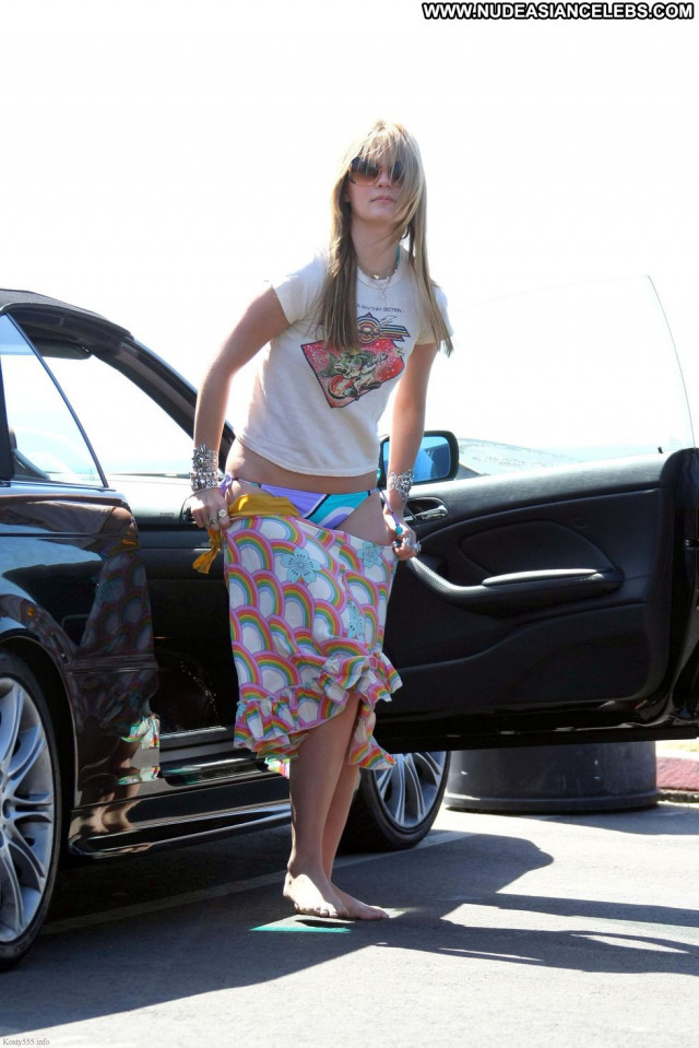 Mischa Barton The Beach In Malibu Celebrity Babe Paparazzi Malibu