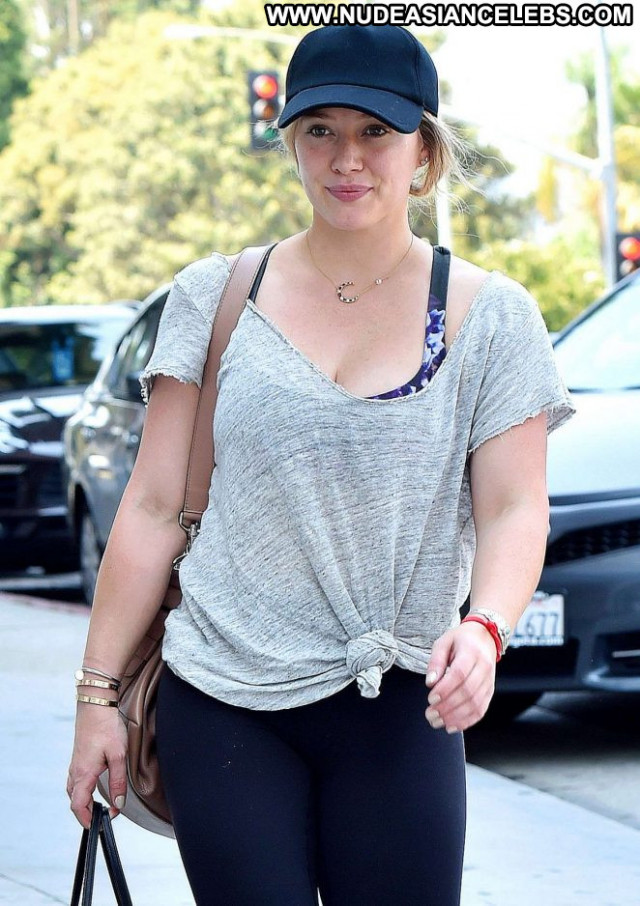 Hilary Duff Beverly Hills Babe Spandex Spa Paparazzi Posing Hot