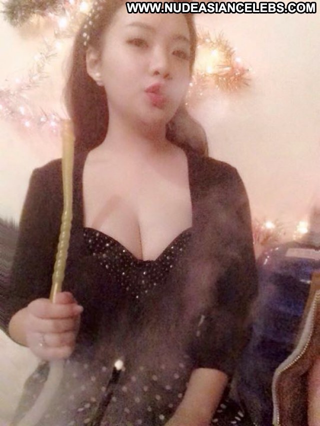 Cao Giang The Viet Nam Personal Show Doll Posing Hot Asian Skinny