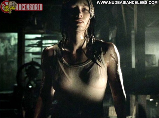 Jessica Biel The Texas Chainsaw Massacre Sensual Stunning Nice Doll