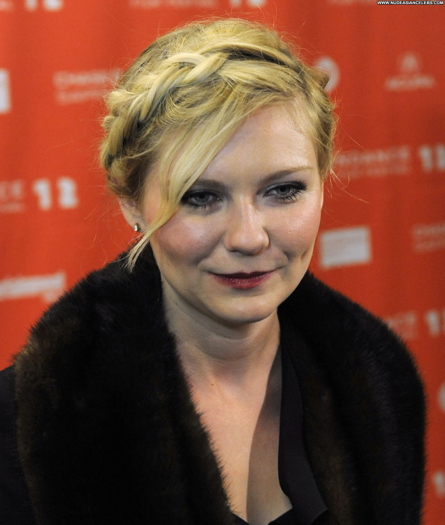 Kirsten Dunst Bachelorette Beautiful Doll Sensual Park Gorgeous