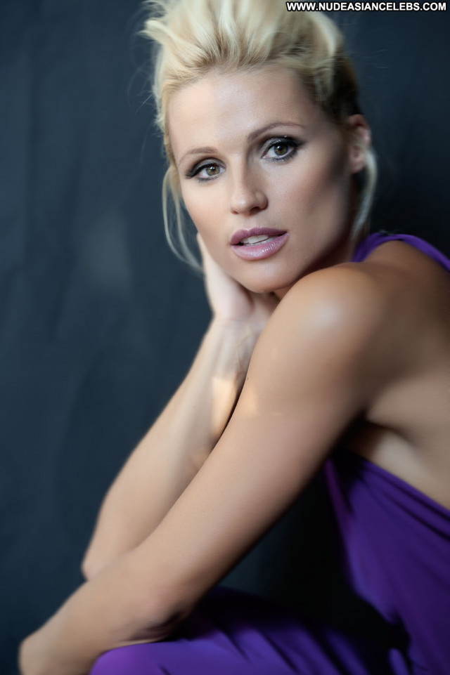 Michelle Hunziker No Source Actress Singer Posing Hot Celebrity Model