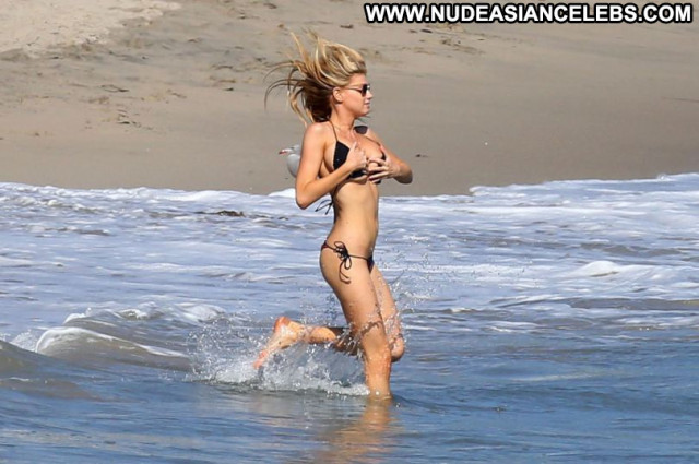 Charlotte Mckinney No Source Black Candids Bikini Babe Posing Hot