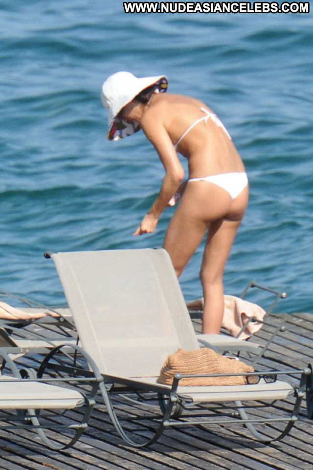 Irina Shayk No Source Candids Babe Bikini Sexy Celebrity Beautiful