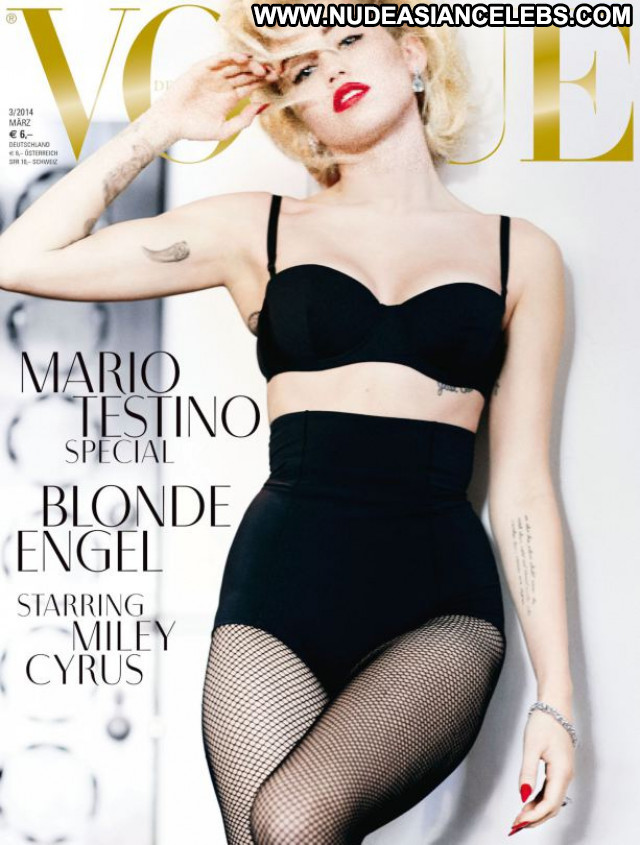 Miley Cyrus Topless Photoshoot Topless Celebrity Beautiful Babe