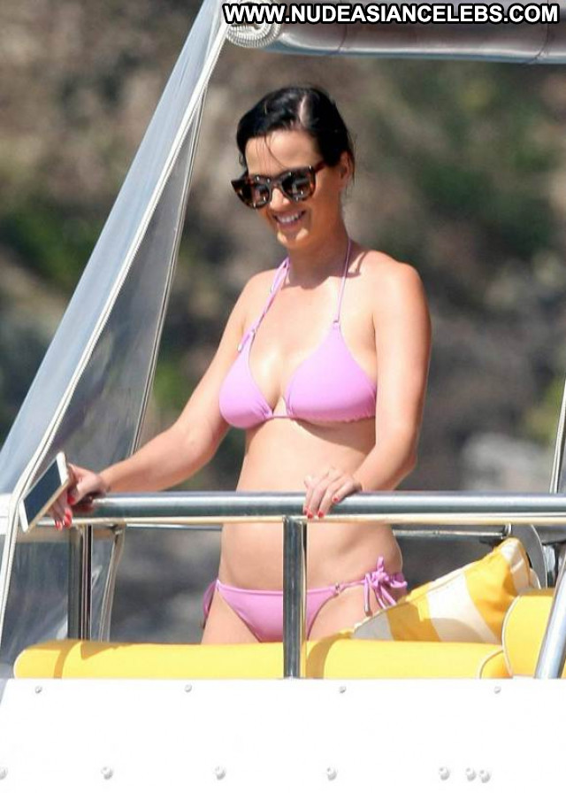Katy Perry No Source Candids Beautiful Posing Hot Bikini Babe