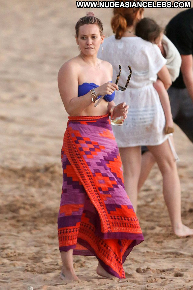 Hilary Duff The Beach Beach Posing Hot Babe Celebrity Beautiful Nude