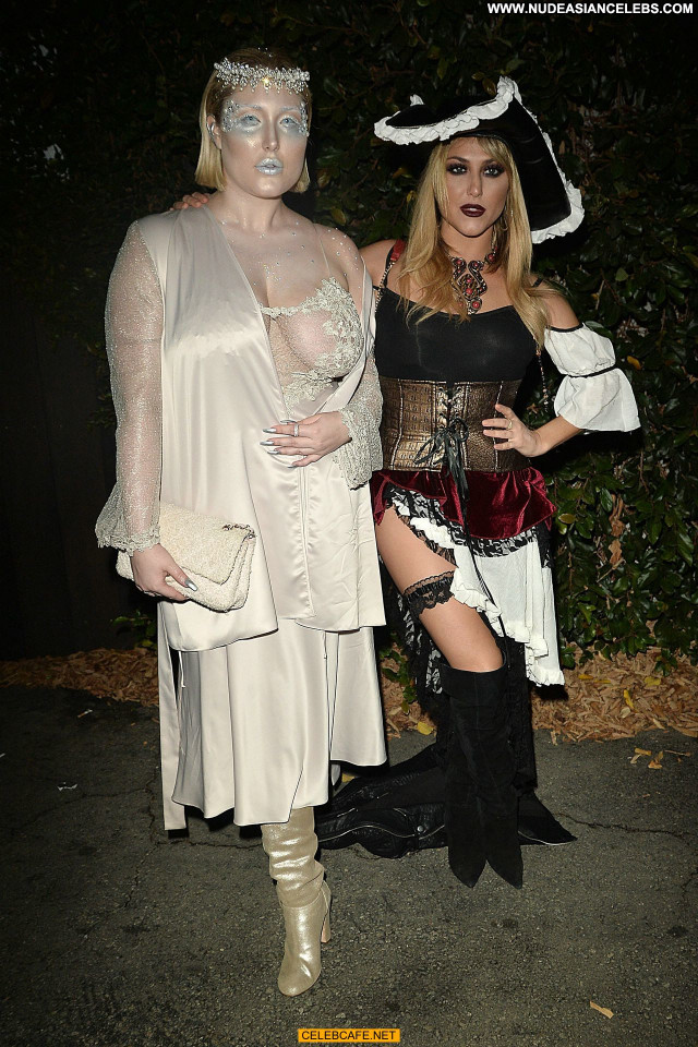 Hayley Hasselhoff Halloween Party Beautiful Babe Halloween Celebrity
