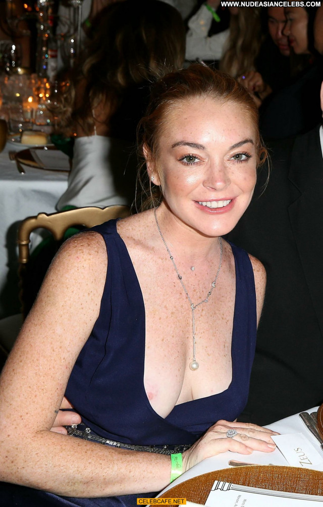 Lindsay Lohan No Source Beautiful Celebrity Posing Hot Party Babe