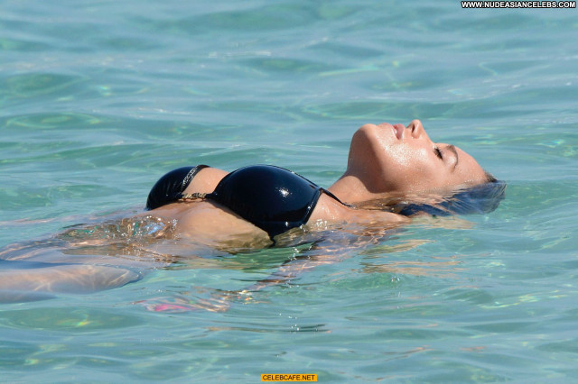 Sylvievan Der Vaart The Beach  Bikini Babe Posing Hot Celebrity