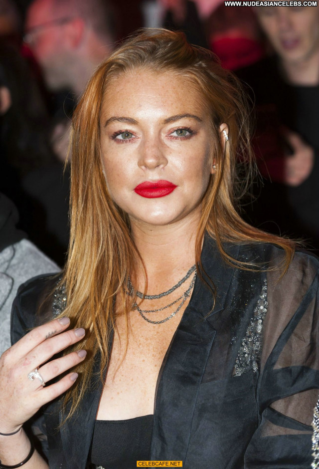 Lindsay Lohan No Source Babe Fashion Celebrity Posing Hot London