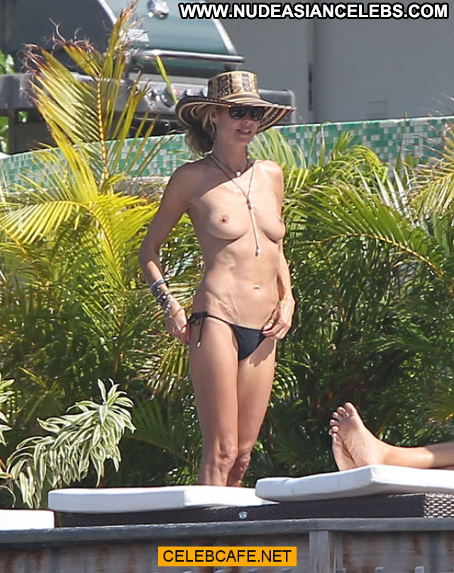 Heidi Klum No Source Bar Posing Hot Celebrity Babe Toples Beautiful