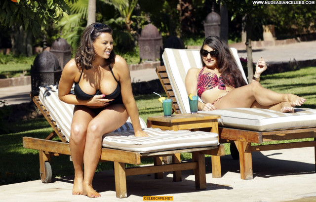 Jessica Wright Nice Cleavage Babe Pool Black Celebrity Beautiful