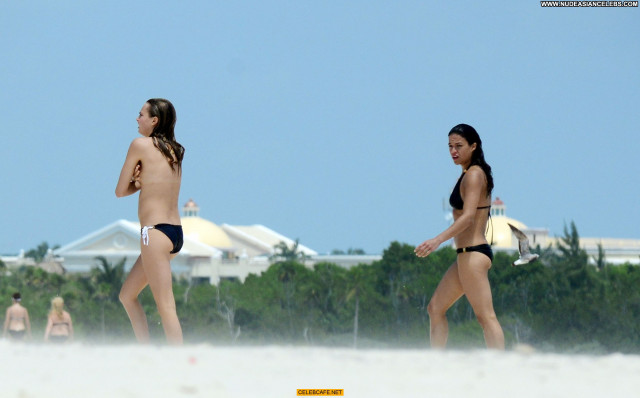 Cara Delevingne No Source Toples Posing Hot Babe Bikini Mexico