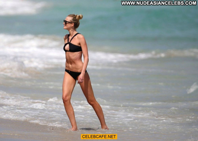 Anne Vyalitsyna No Source Posing Hot Beautiful Babe Celebrity Bikini