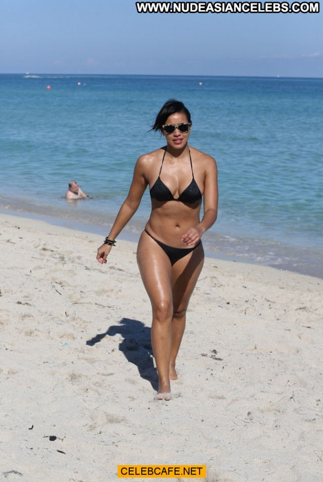Julissa Bermudez No Source Posing Hot Sexy Beautiful Black Sex Babe
