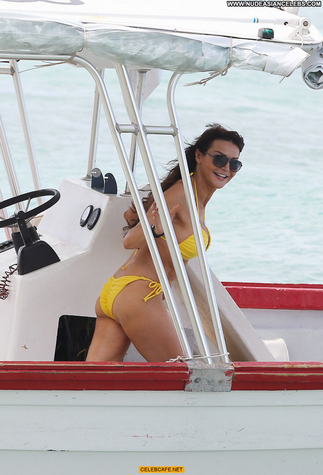 Lizzie Cundy No Source Sexy Posing Hot Babe Bikini Celebrity Barbados