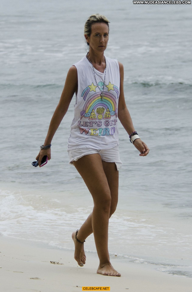 Lady Victoria Hervey The Beach Celebrity Beautiful Posing Hot