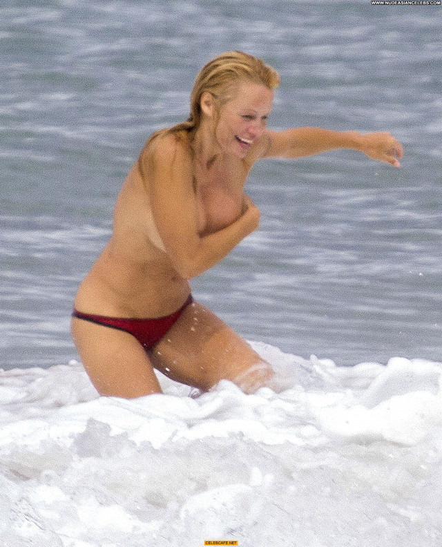 Pamela Anderson No Source Babe Toples Posing Hot Celebrity France