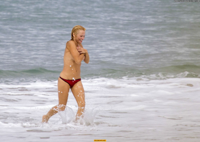 Pamela Anderson No Source  Beautiful Babe Celebrity Beach Posing Hot