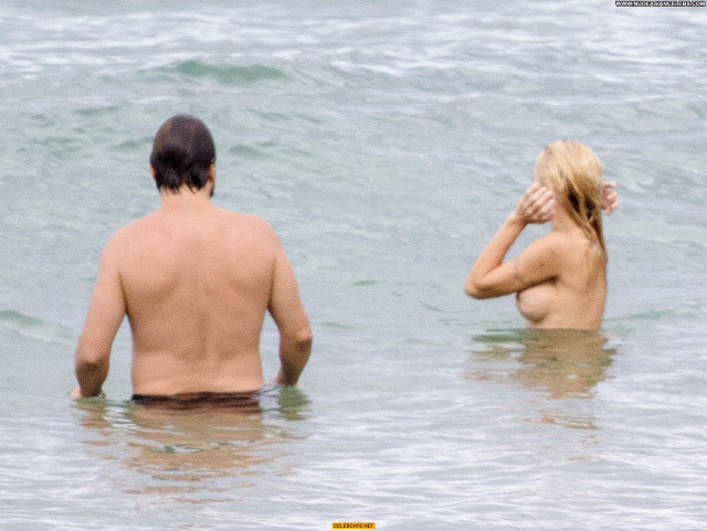 Pamela Anderson No Source Posing Hot France Beach Babe Celebrity