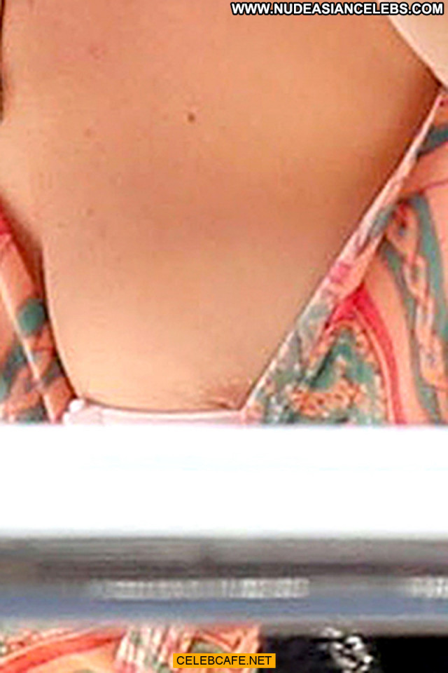 Kate Moss No Source Nipslip Babe Posing Hot Yacht Beautiful Celebrity