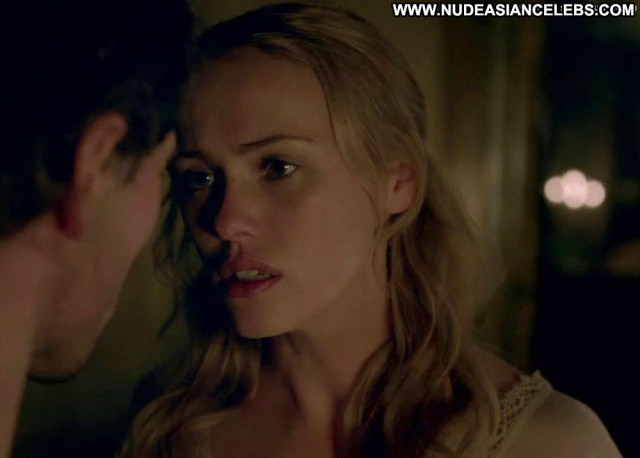 Hannah New Black Sails Black Posing Hot Babe Big Tits Beautiful
