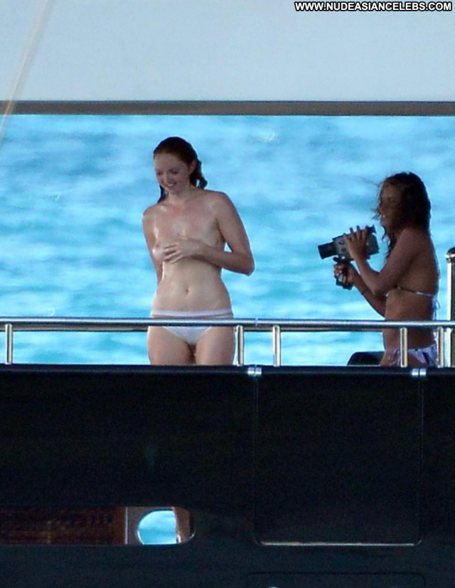 Lily Cole Less Than Perfect Toples Topless Perfect Posing Hot Babe