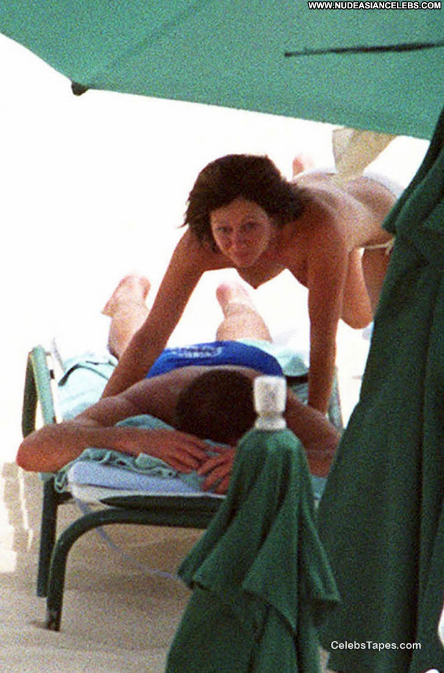 Shannen Doherty The Beach Toples Angel Live Topless Posing Hot