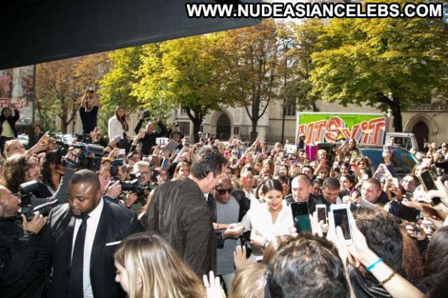 Selena Gomez No Source Paparazzi Beautiful Hot Paris Hotel Babe