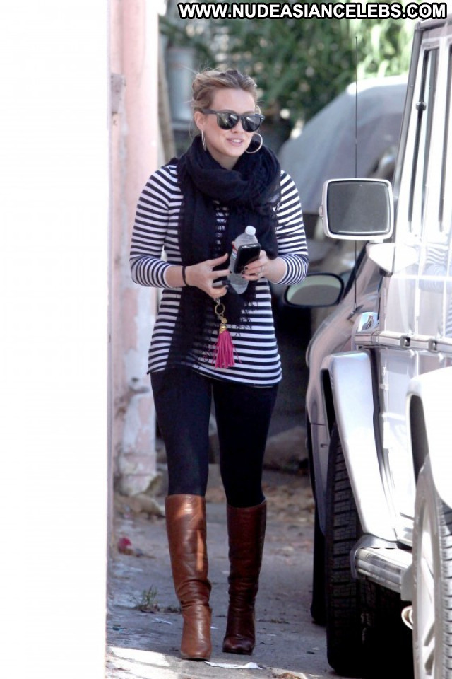 Hilary Duff Toluca Lake Beautiful Paparazzi Candids Posing Hot Lake