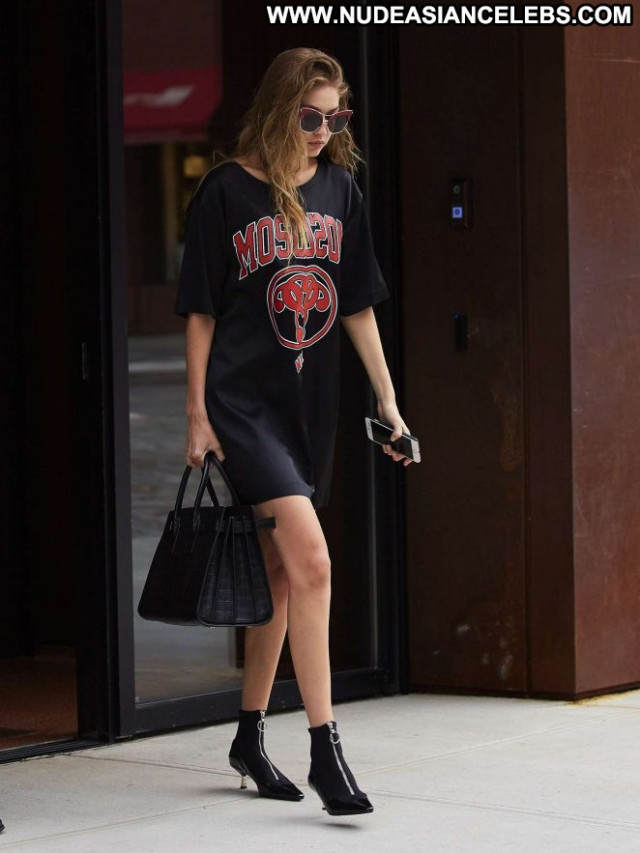 Gigi Hadid Celebrity Babe Black Apartment Beautiful Paparazzi Nyc