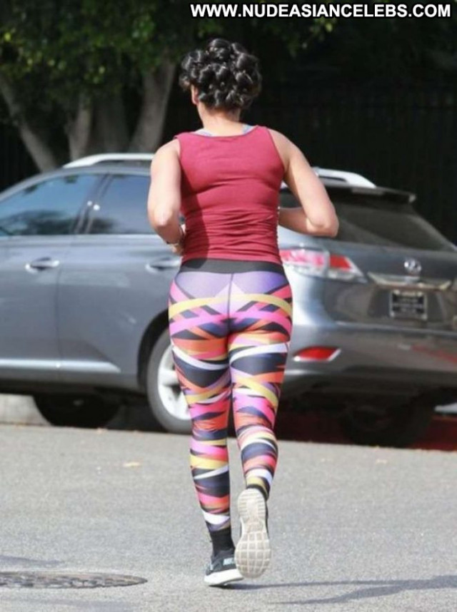 Melanie Brown Beverly Hills Posing Hot Beautiful Jogging Celebrity
