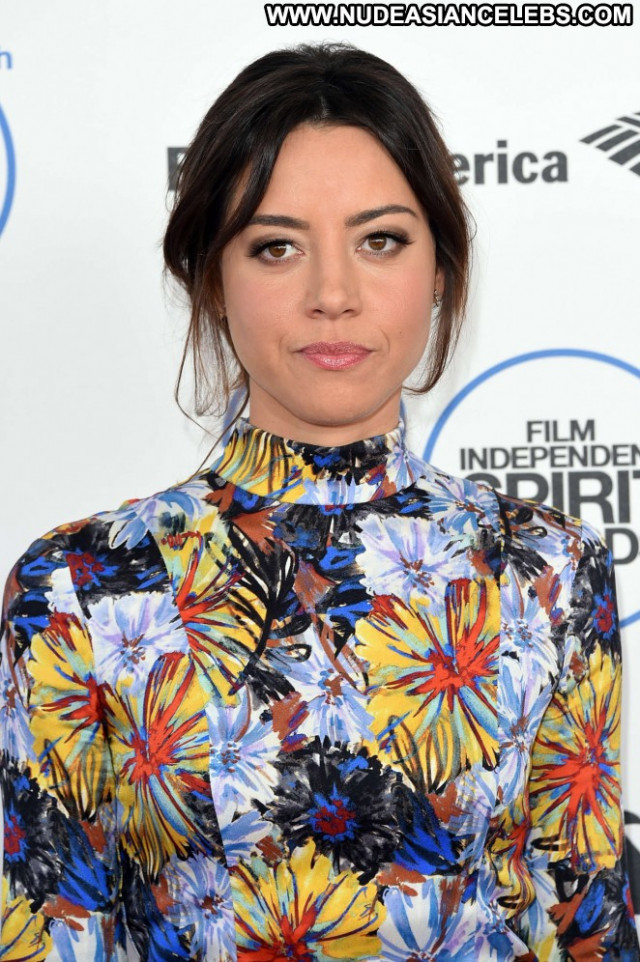 Aubrey Plaza Awards Paparazzi Beautiful Celebrity Babe Posing Hot Hd