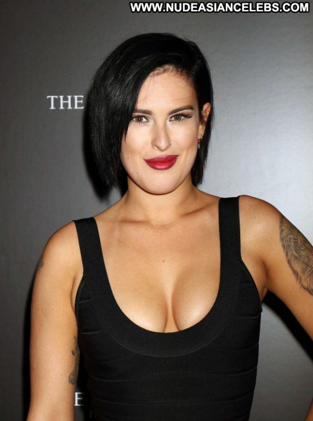 Rumer Willis Star Crossed Paparazzi Beautiful Babe Posing Hot