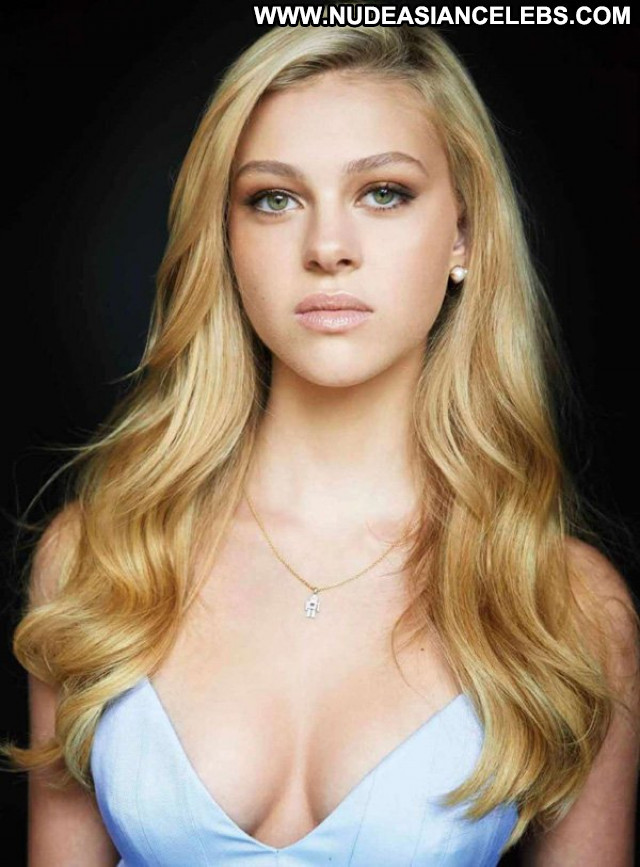 Celebrities Nude Celebrities Posing Hot Nude Famous Beautiful Sexy