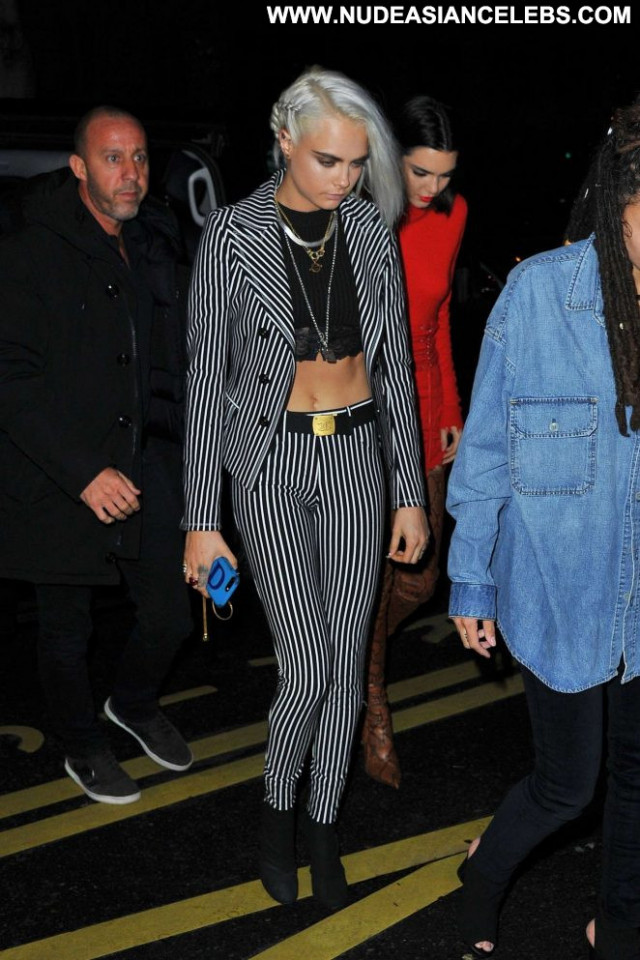 Cara Delevingne No Source Posing Hot Hot Babe Beautiful Paparazzi