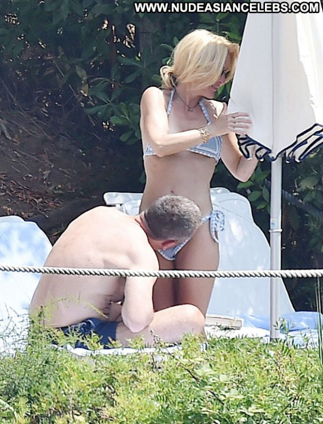 Gillian Anderson No Source Celebrity Posing Hot Bikini Babe Beautiful