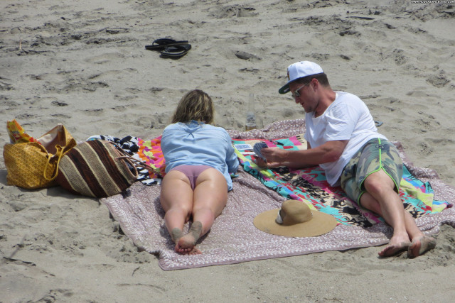 Hilary Duff The Beach In Malibu  Malibu Posing Hot Sex Singer Mali