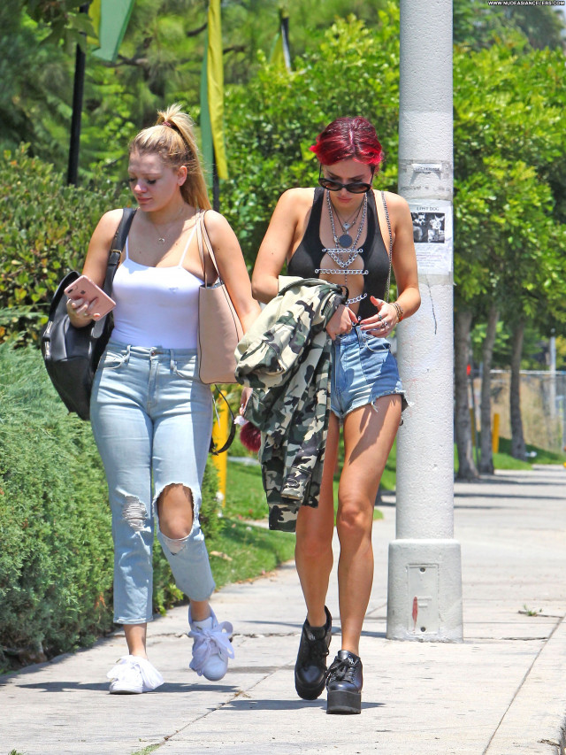 Bella Thorne Los Angeles Posing Hot Babe Black Beautiful Singer Los