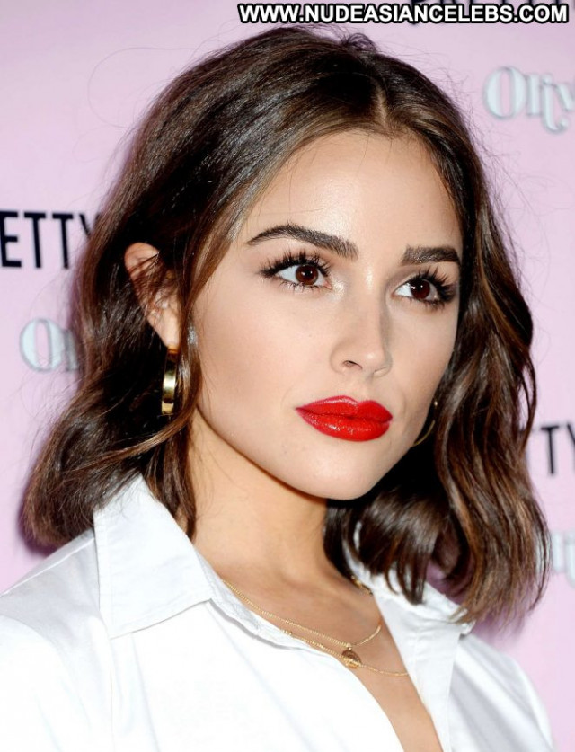 Olivia Culpo No Source Babe Pretty Posing Hot Hollywood Celebrity