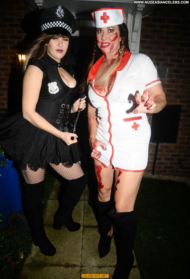 Lisa Appleton Halloween Party Boobs Halloween Posing Hot Babe