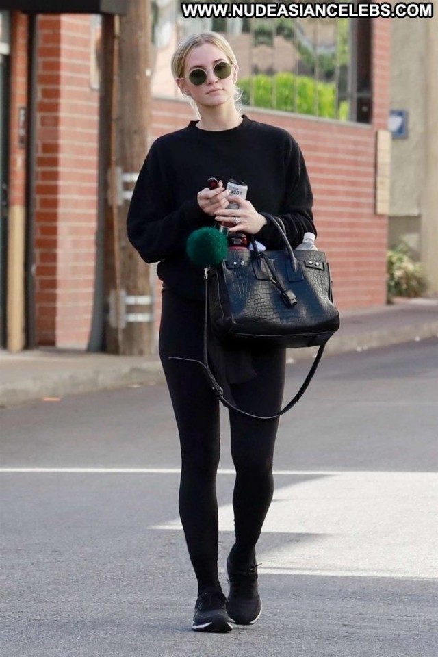 Ashlee Simpson Studio City Beautiful Celebrity Gym Paparazzi Posing