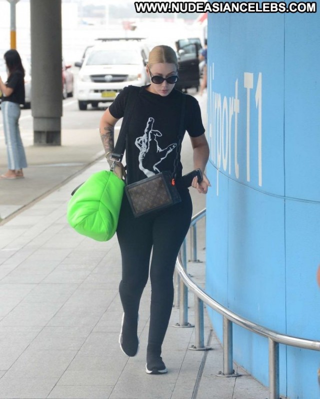 Iggy Azalea No Source  Celebrity Paparazzi Posing Hot Babe Beautiful