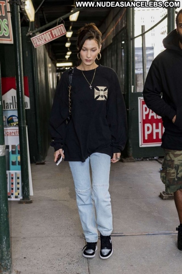 Bella Hadid New York Posing Hot Paparazzi Beautiful Celebrity Babe